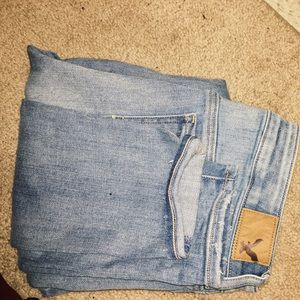 Light wash super stretchy jeans